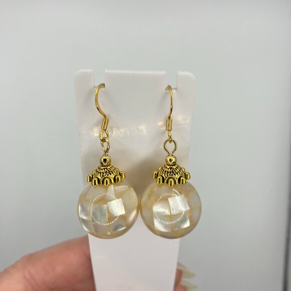 Gorgeous 16mm Mother of Pearl Earrings made with 316 Stainless Steel Hypo Hooks - Picture 6 of 15